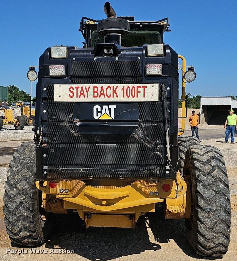 image for item EJ5667 2011 Caterpillar  140M2 motor grader