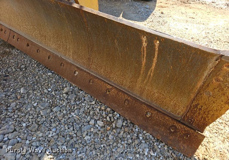 image for item EJ5667 2011 Caterpillar  140M2 motor grader