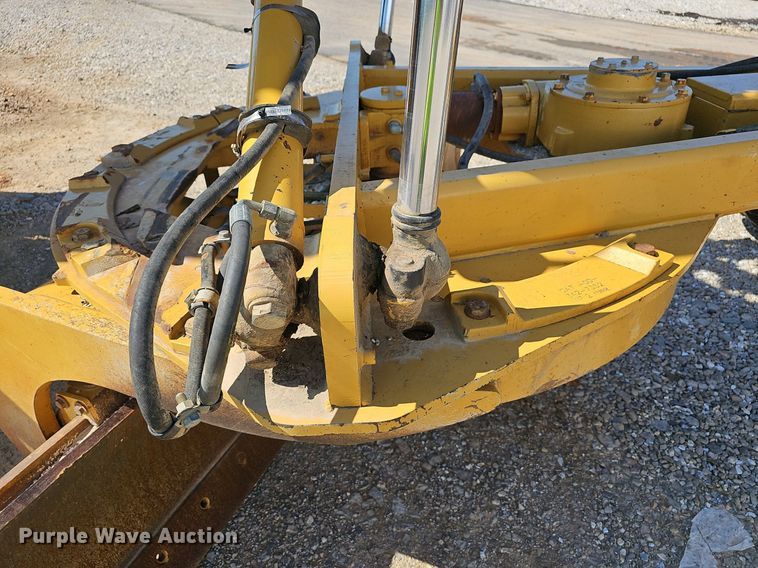 image for item EJ5667 2011 Caterpillar  140M2 motor grader