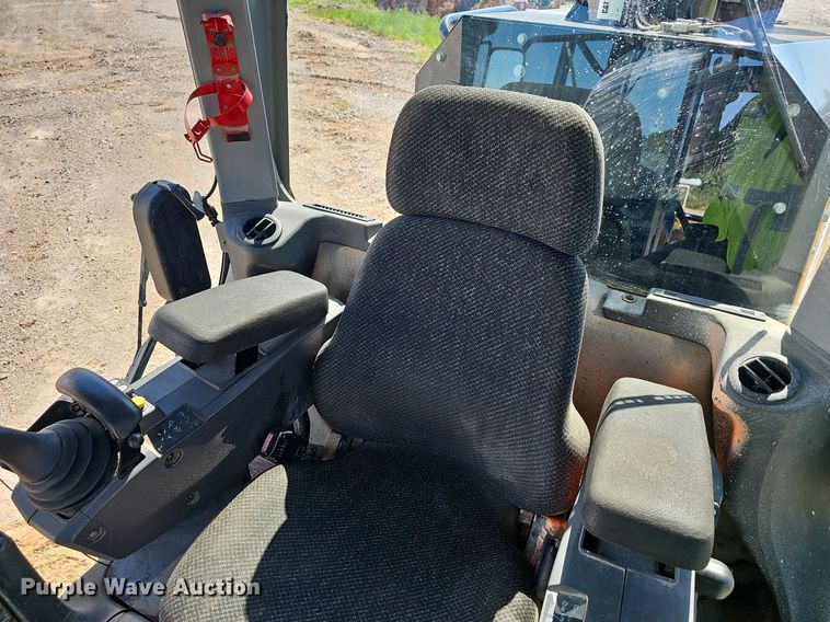 image for item EJ5667 2011 Caterpillar  140M2 motor grader