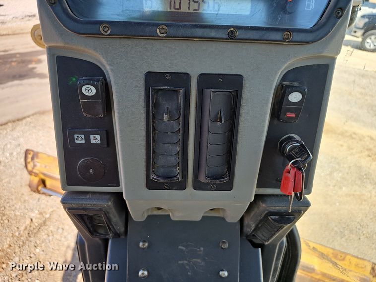 image for item EJ5667 2011 Caterpillar  140M2 motor grader