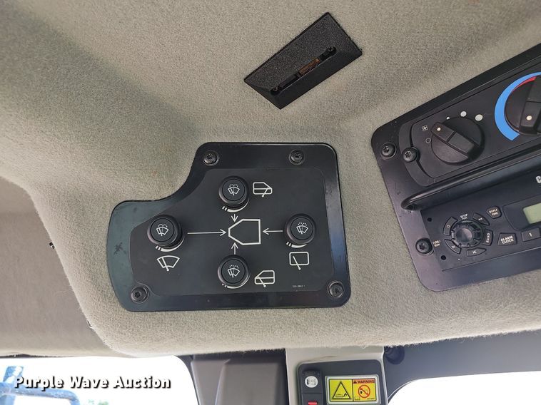 image for item EJ5667 2011 Caterpillar  140M2 motor grader