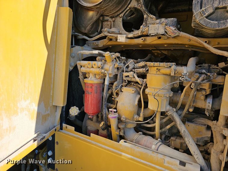 image for item EJ5667 2011 Caterpillar  140M2 motor grader