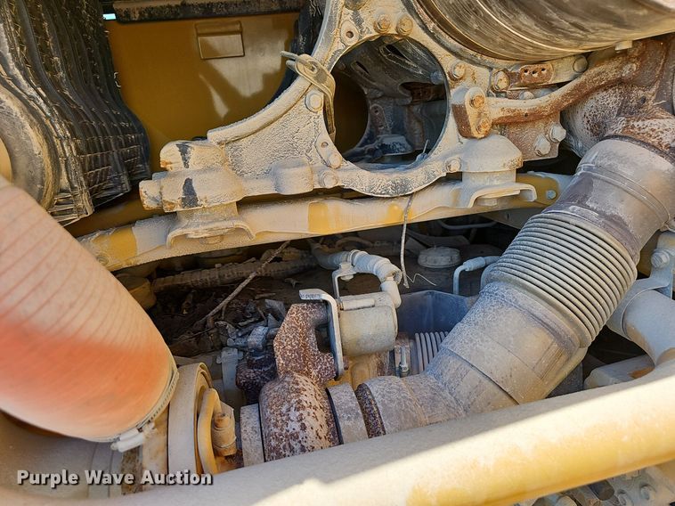 image for item EJ5667 2011 Caterpillar  140M2 motor grader