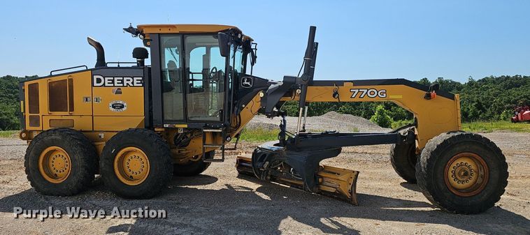 image for item EJ5668 2012 John Deere  770G motor grader