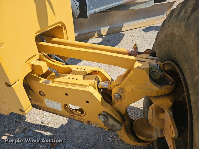 image for item EJ5668 2012 John Deere  770G motor grader