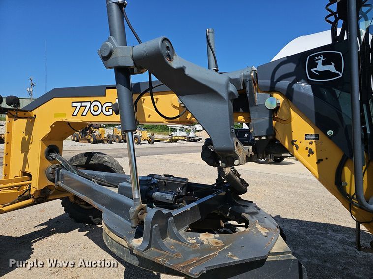 image for item EJ5668 2012 John Deere  770G motor grader