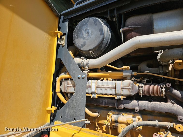 image for item EJ5668 2012 John Deere  770G motor grader