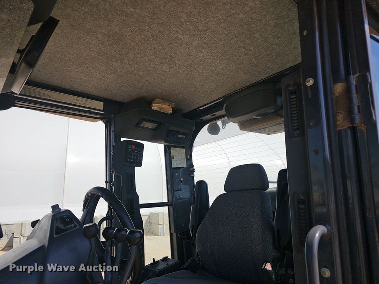 image for item EJ5668 2012 John Deere  770G motor grader