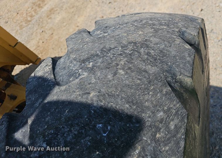 image for item EJ5668 2012 John Deere  770G motor grader