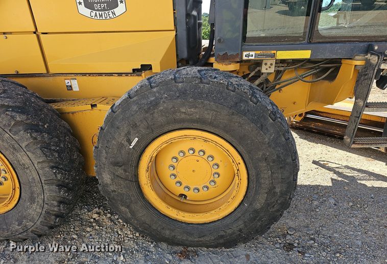 image for item EJ5668 2012 John Deere  770G motor grader