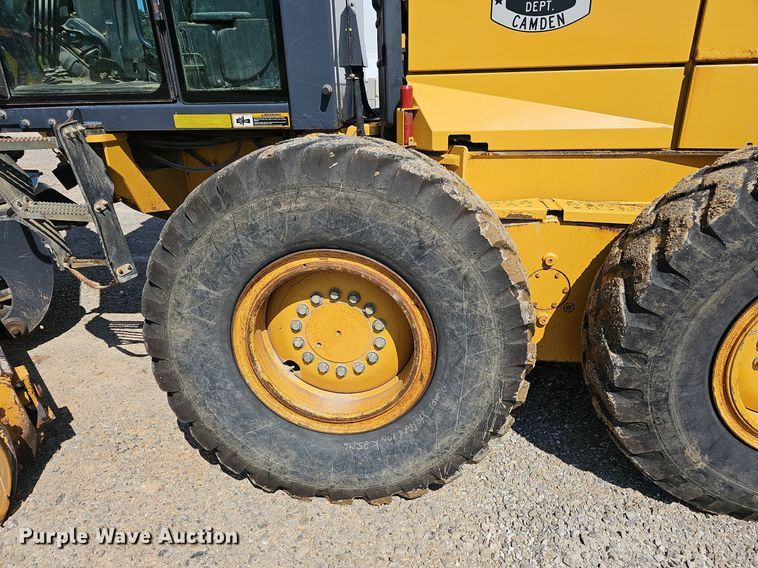 image for item EJ5668 2012 John Deere  770G motor grader