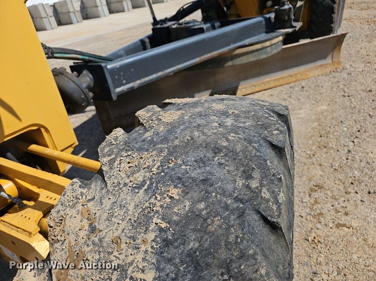 image for item EJ5668 2012 John Deere  770G motor grader