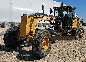 image for item EJ5668 2012 John Deere  770G motor grader