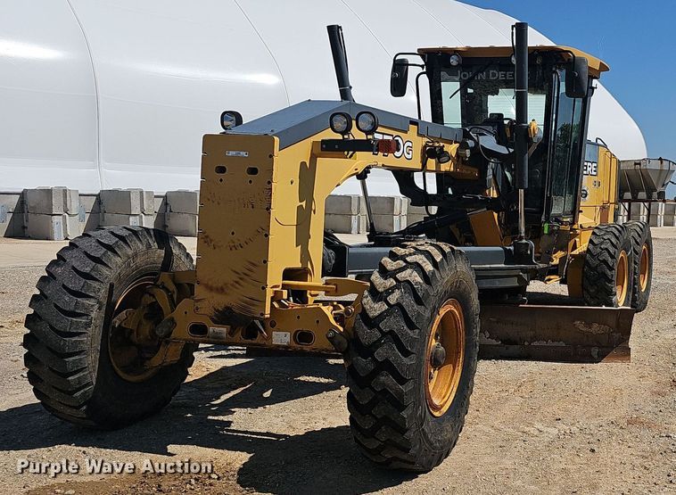 image for item EJ5669 2010 John Deere  770G motor grader