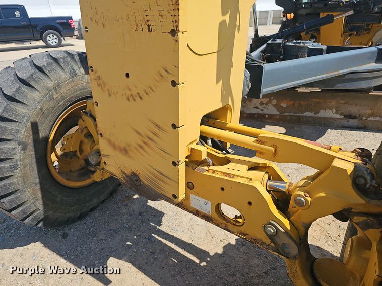 image for item EJ5669 2010 John Deere  770G motor grader