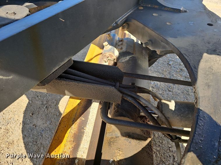 image for item EJ5669 2010 John Deere  770G motor grader