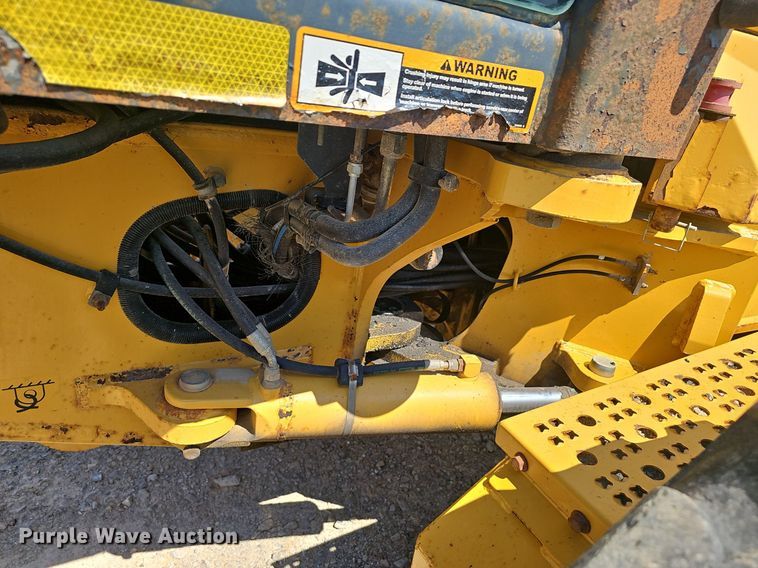 image for item EJ5669 2010 John Deere  770G motor grader