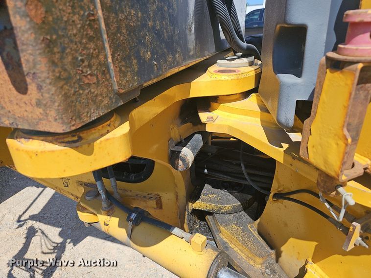 image for item EJ5669 2010 John Deere  770G motor grader