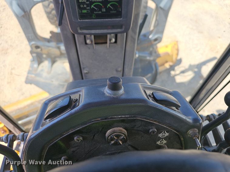 image for item EJ5669 2010 John Deere  770G motor grader