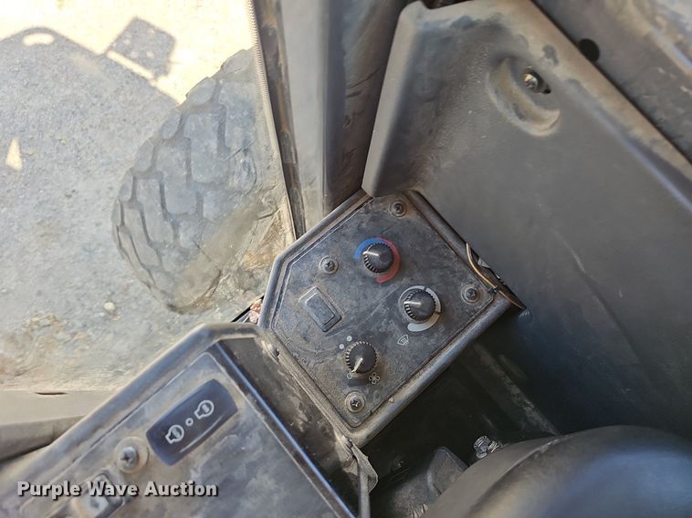 image for item EJ5669 2010 John Deere  770G motor grader