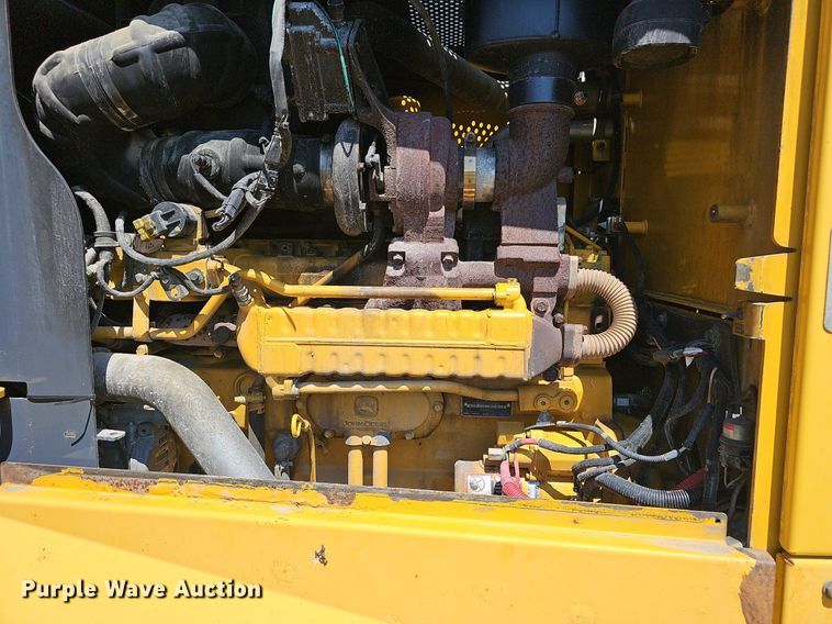 image for item EJ5669 2010 John Deere  770G motor grader