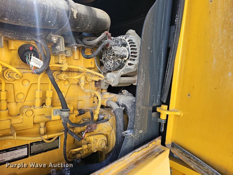 image for item EJ5669 2010 John Deere  770G motor grader