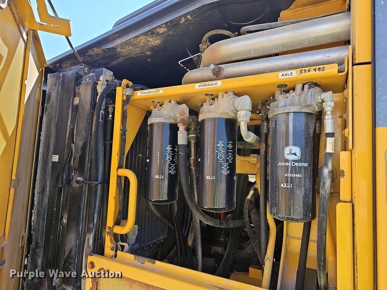 image for item EJ5669 2010 John Deere  770G motor grader