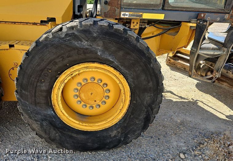 image for item EJ5669 2010 John Deere  770G motor grader