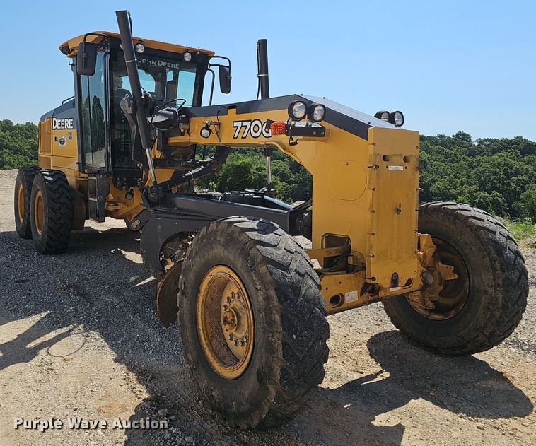 image for item EJ5670 2014 John Deere  770G motor grader