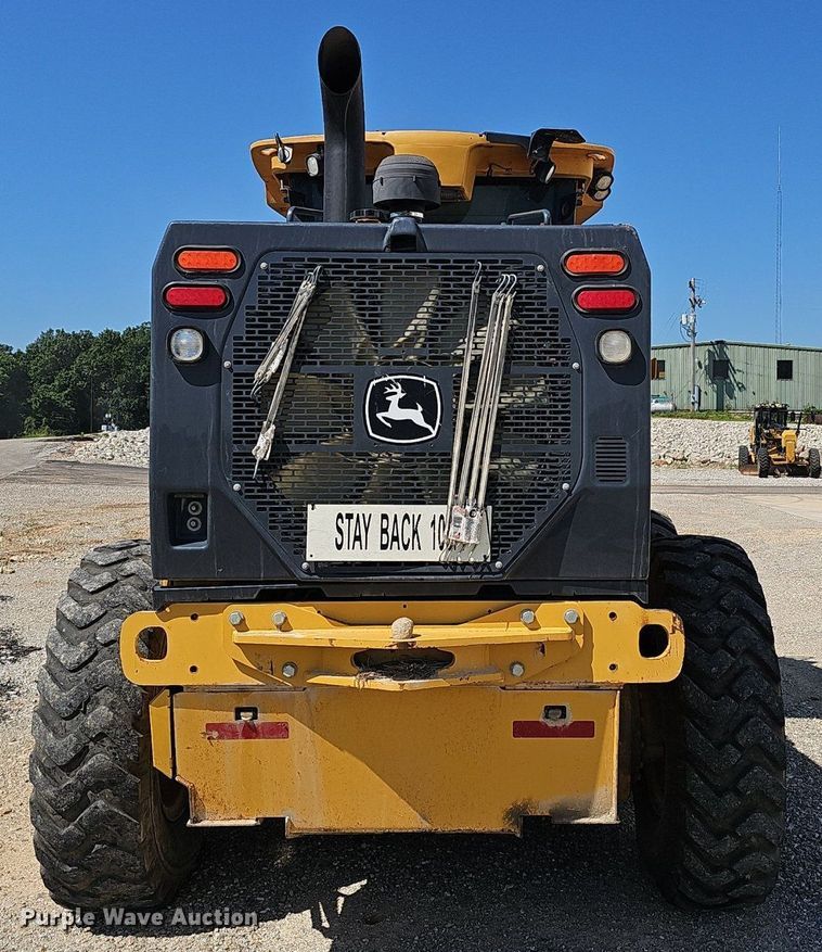 image for item EJ5670 2014 John Deere  770G motor grader