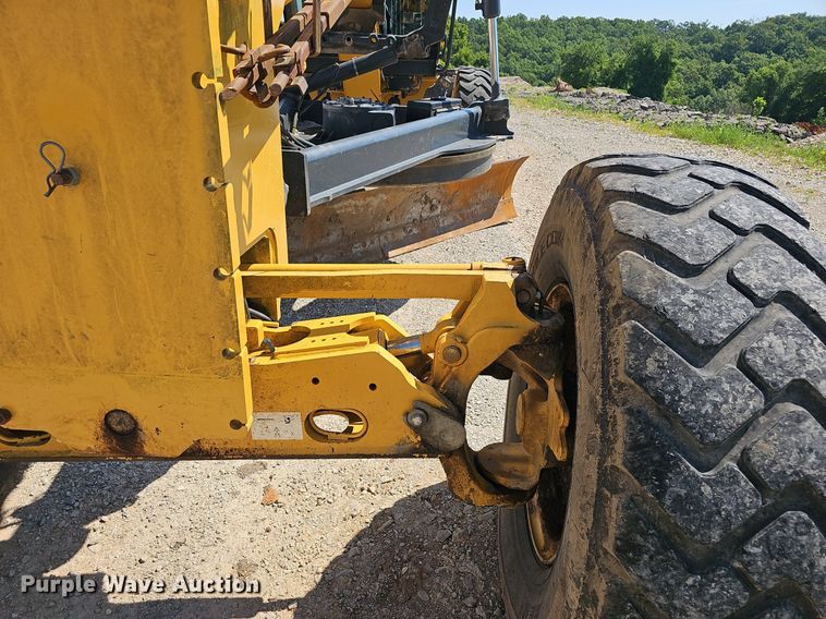 image for item EJ5670 2014 John Deere  770G motor grader