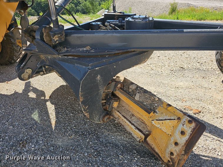 image for item EJ5670 2014 John Deere  770G motor grader