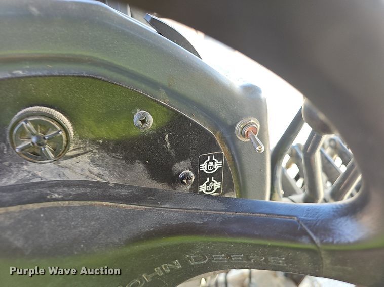 image for item EJ5670 2014 John Deere  770G motor grader