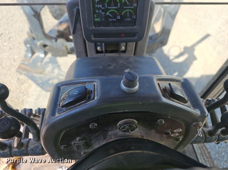 image for item EJ5670 2014 John Deere  770G motor grader