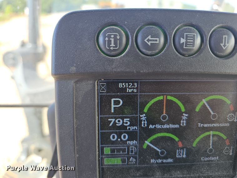 image for item EJ5670 2014 John Deere  770G motor grader