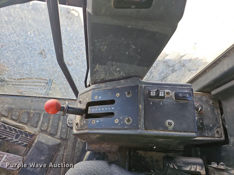 image for item EJ5670 2014 John Deere  770G motor grader