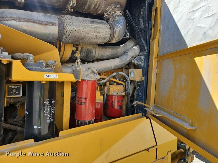 image for item EJ5670 2014 John Deere  770G motor grader