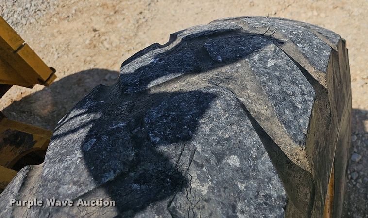 image for item EJ5670 2014 John Deere  770G motor grader