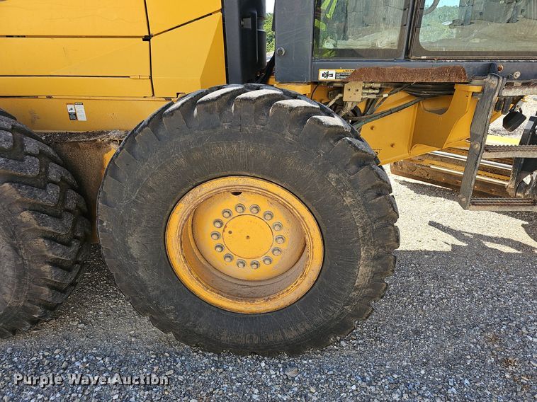 image for item EJ5670 2014 John Deere  770G motor grader
