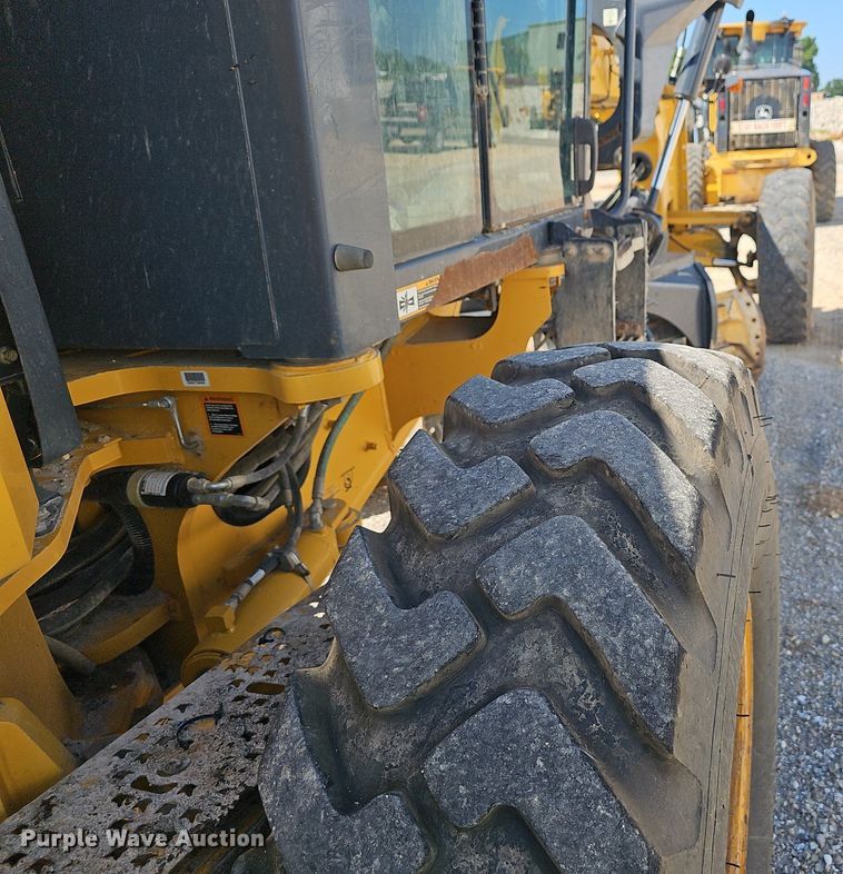 image for item EJ5670 2014 John Deere  770G motor grader