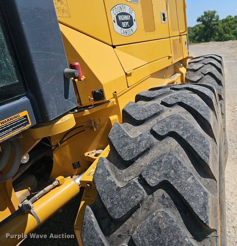 image for item EJ5670 2014 John Deere  770G motor grader