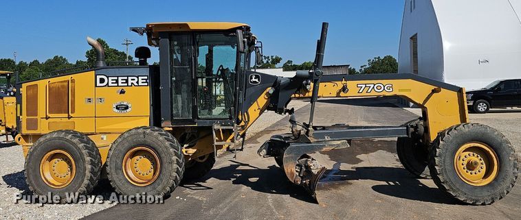 image for item EJ5671 2012 John Deere 770G motor grader