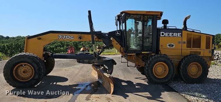 image for item EJ5671 2012 John Deere 770G motor grader