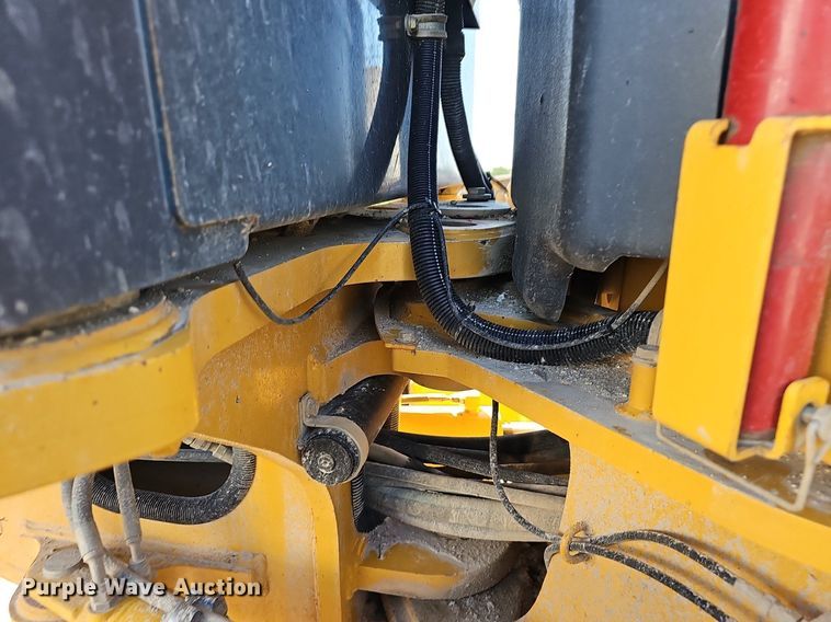 image for item EJ5671 2012 John Deere 770G motor grader