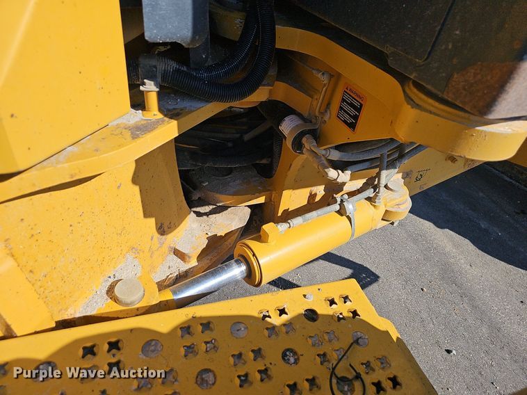 image for item EJ5671 2012 John Deere 770G motor grader