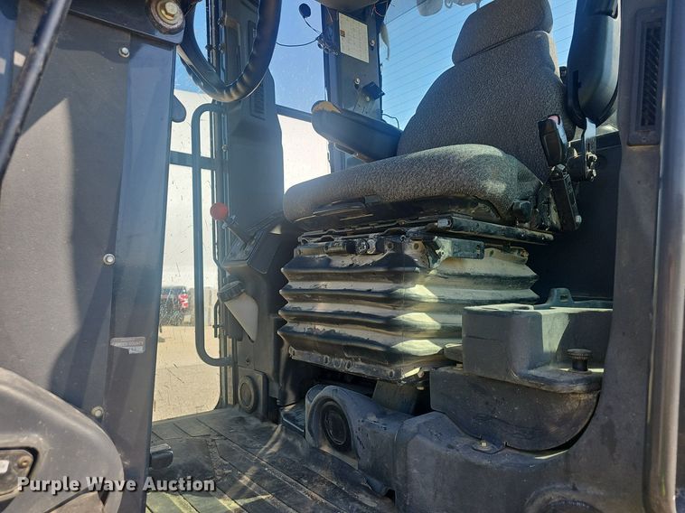 image for item EJ5671 2012 John Deere 770G motor grader