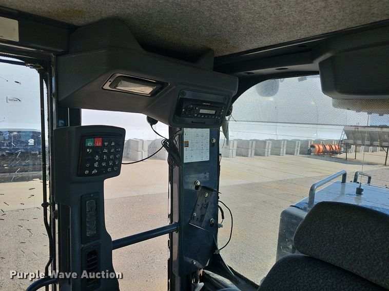 image for item EJ5671 2012 John Deere 770G motor grader