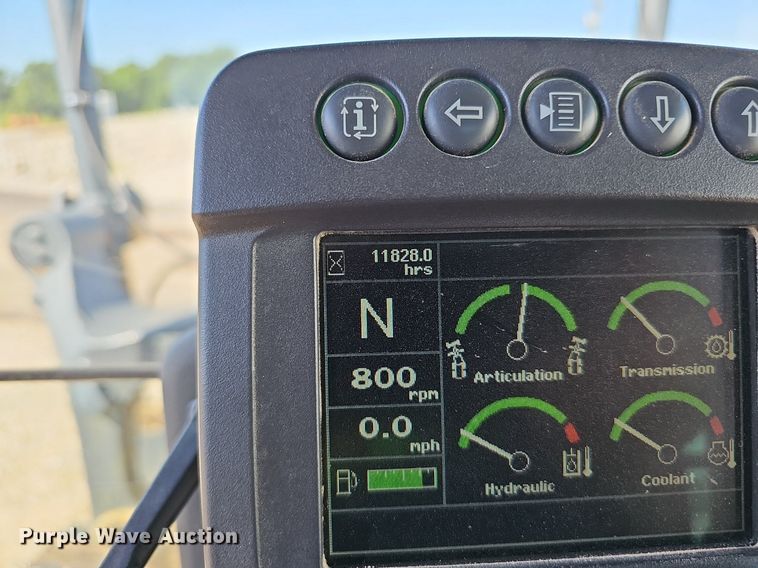 image for item EJ5671 2012 John Deere 770G motor grader