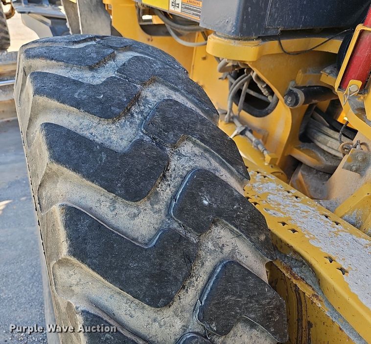 image for item EJ5671 2012 John Deere 770G motor grader